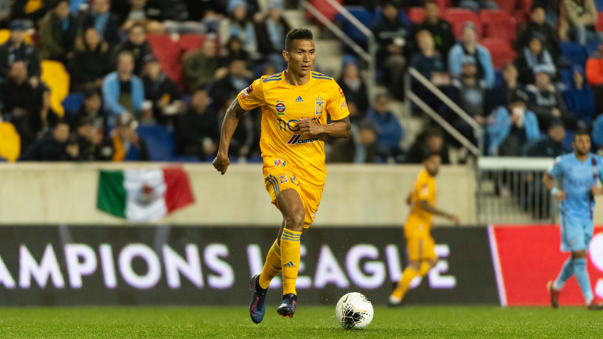 Francisco Meza de Tigres da positivo a COVID-19