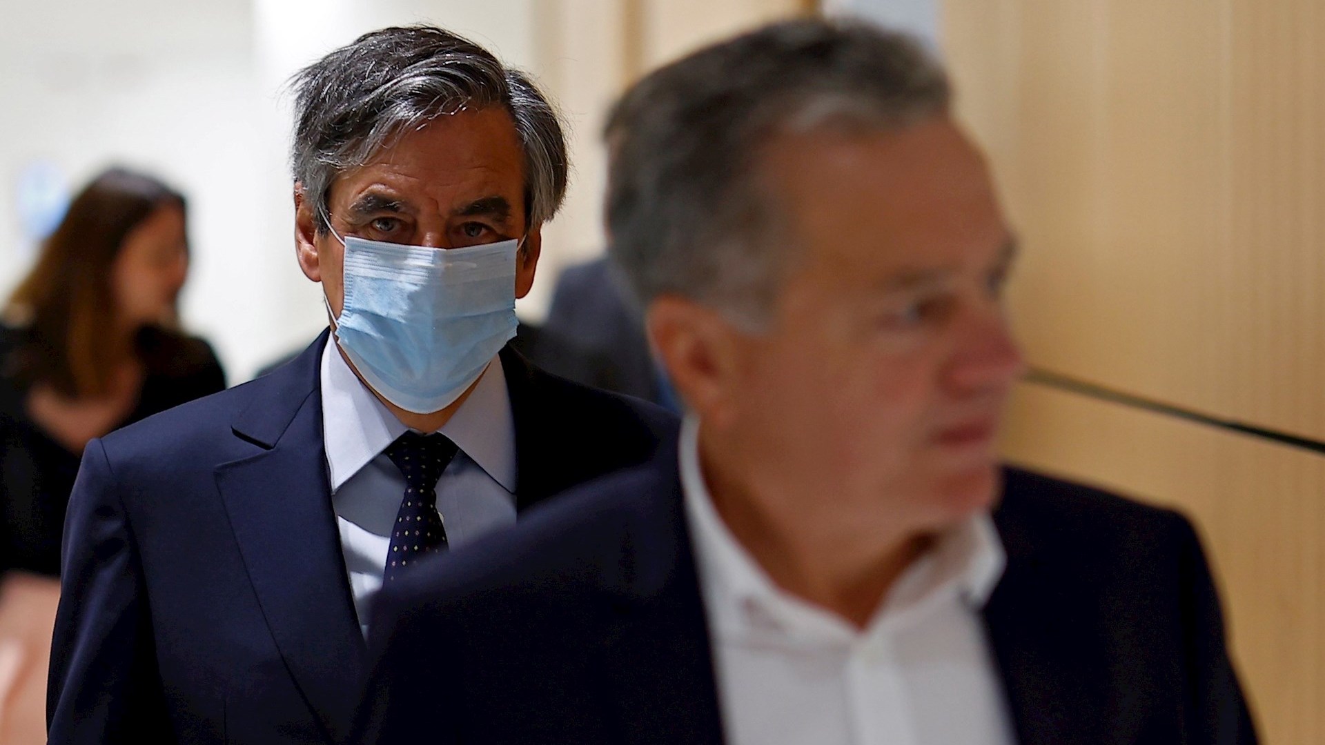 François Fillon condenado a dos años por emplear de forma fraudulenta a su mujer