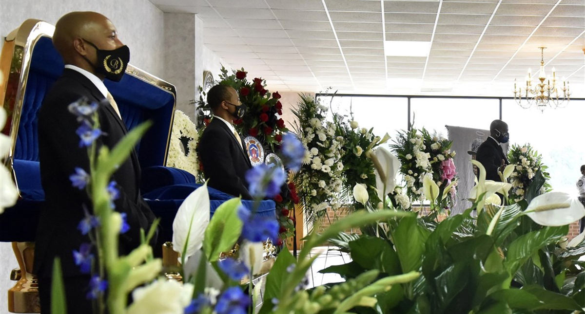Segundo funeral de George Floyd se realizó en privado en Carolina del Norte