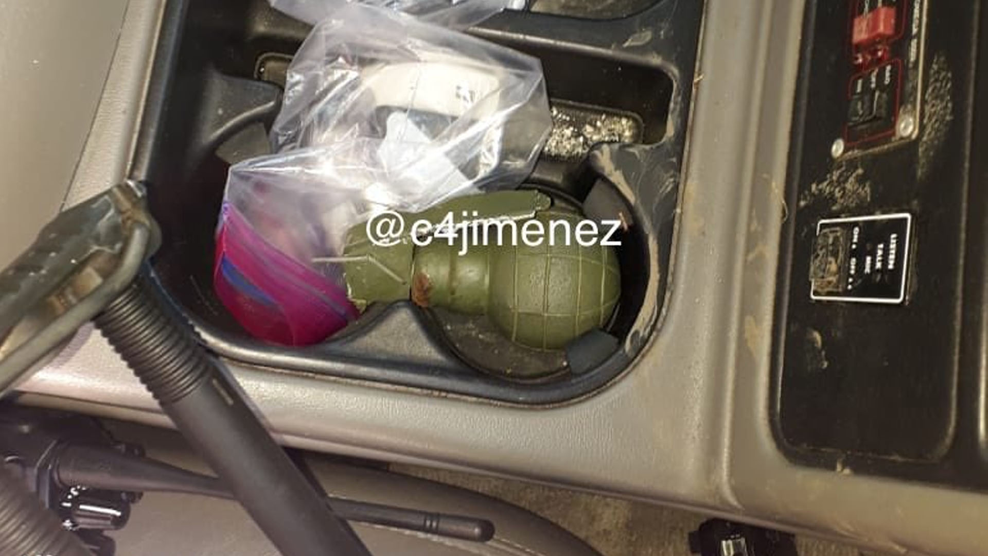 #FOTO Interior de camioneta donde viajaban atacantes de García Harfuch