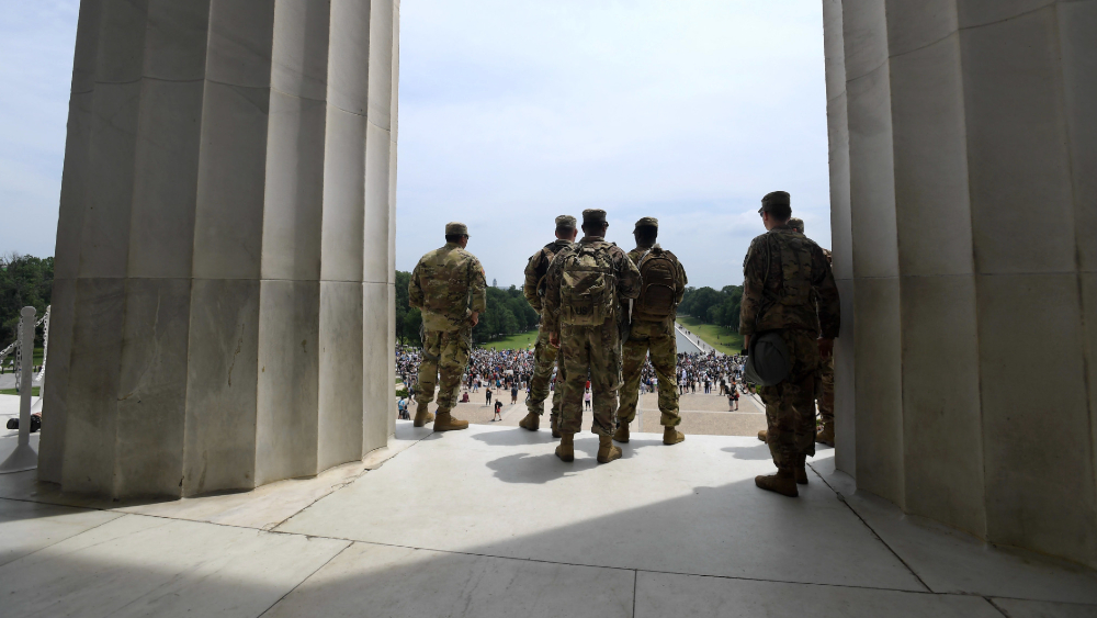 Despliega Guardia Nacional 43 mil efectivos ante protestas sociales en EE.UU.