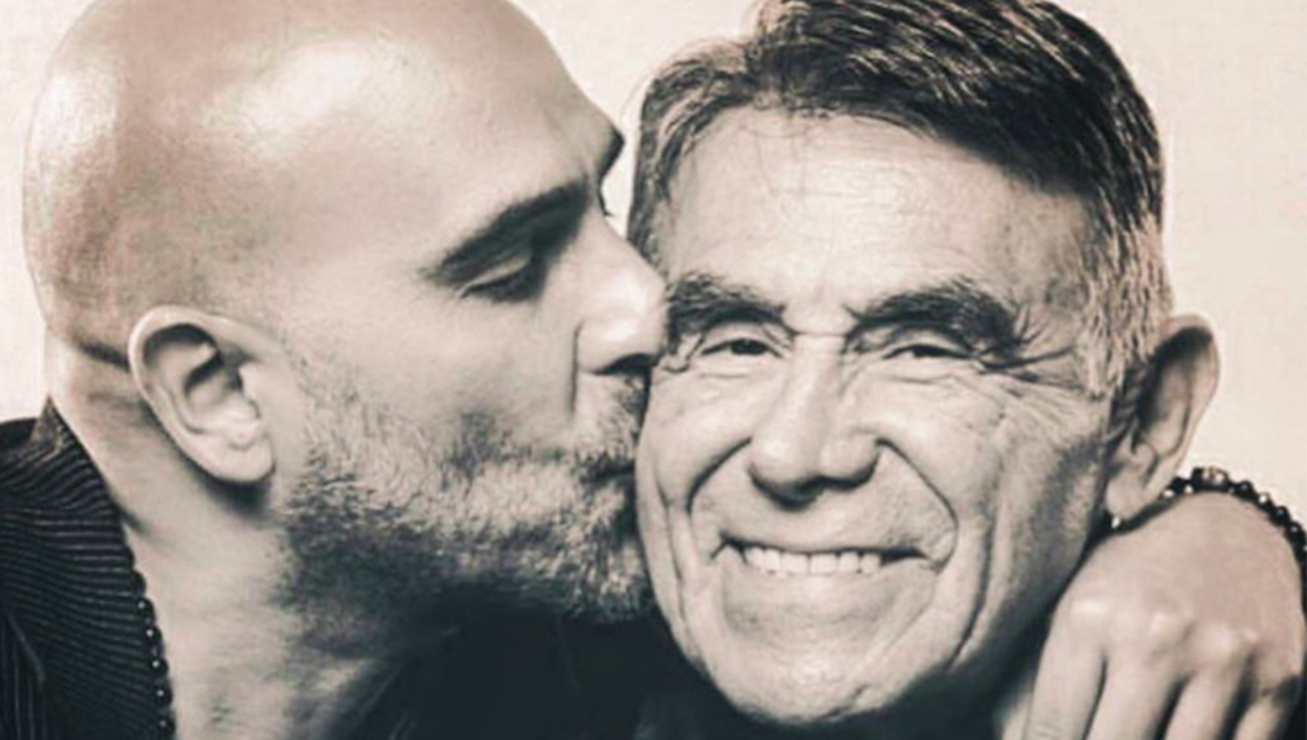 “Estoy totalmente roto y me invade un gran dolor”: Súarez Gomís tras muerte de Héctor Suárez “Estoy totalmente roto y me invade un gran dolor”: Súarez Gomís tras muerte de Héctor Suárez