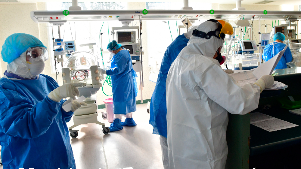 Confirman contratación de médicos cubanos en Ciudad de México a través de un convenio de 135 mdp