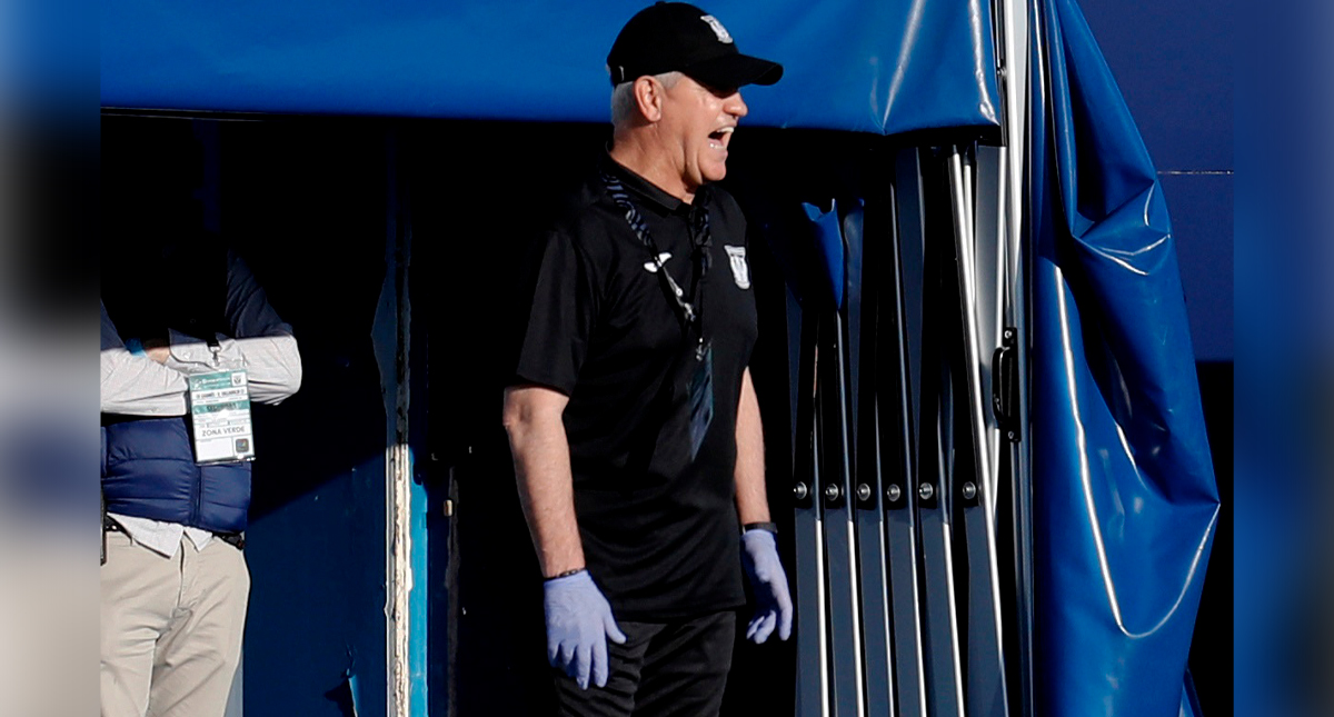 Desde la autocrítica y la humildad, estoy seguro de que nos salvaremos: Javier Aguirre