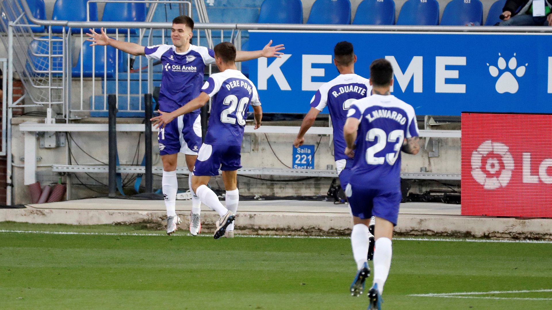 Deportivo Alavés se impone a la Real Sociedad en novena jornada de LaLiga - jugadores-del-alaves