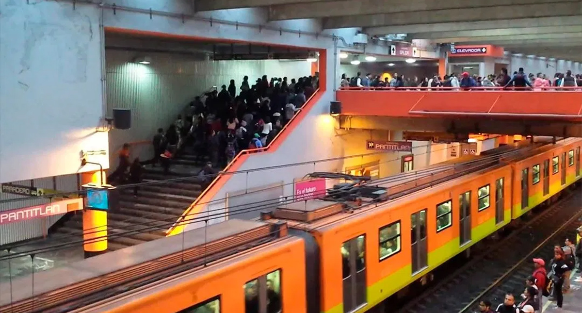 Usuarios denuncian retrasos y saturación de trenes en la Línea A del Metro