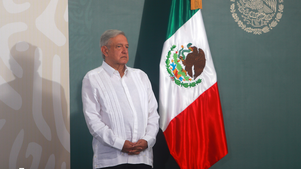 Víctimas no se quedarán sin apoyo pese a recortes: López Obrador