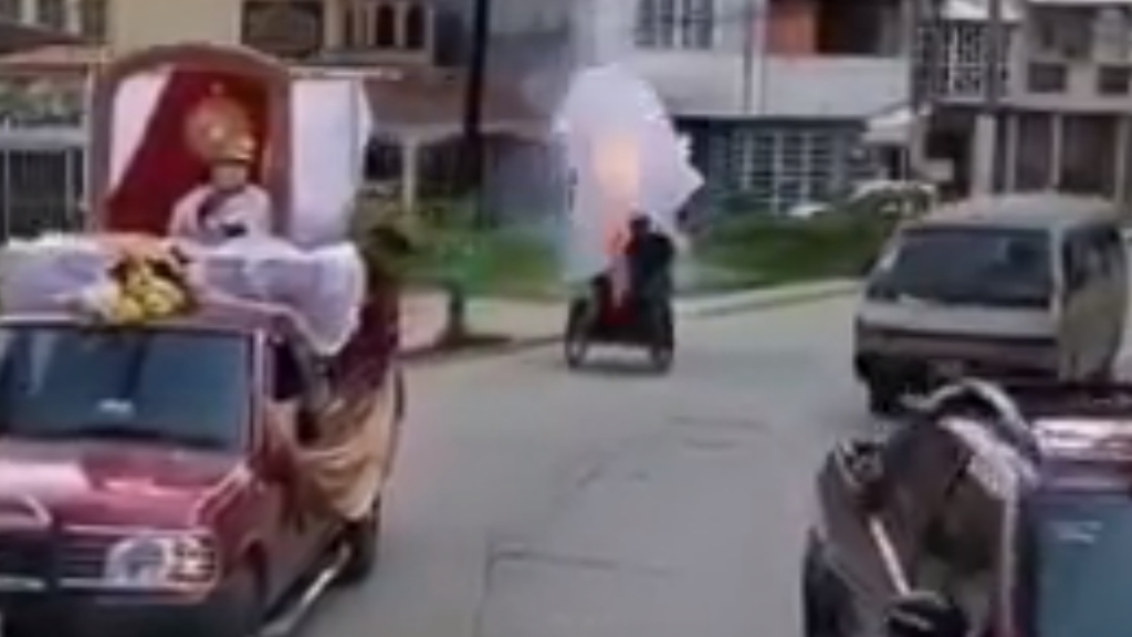 #Video Hombre muere tras explosión de pirotecnia en Macuspana #Video Hombre muere tras explosión de pirotecnia en Macuspana