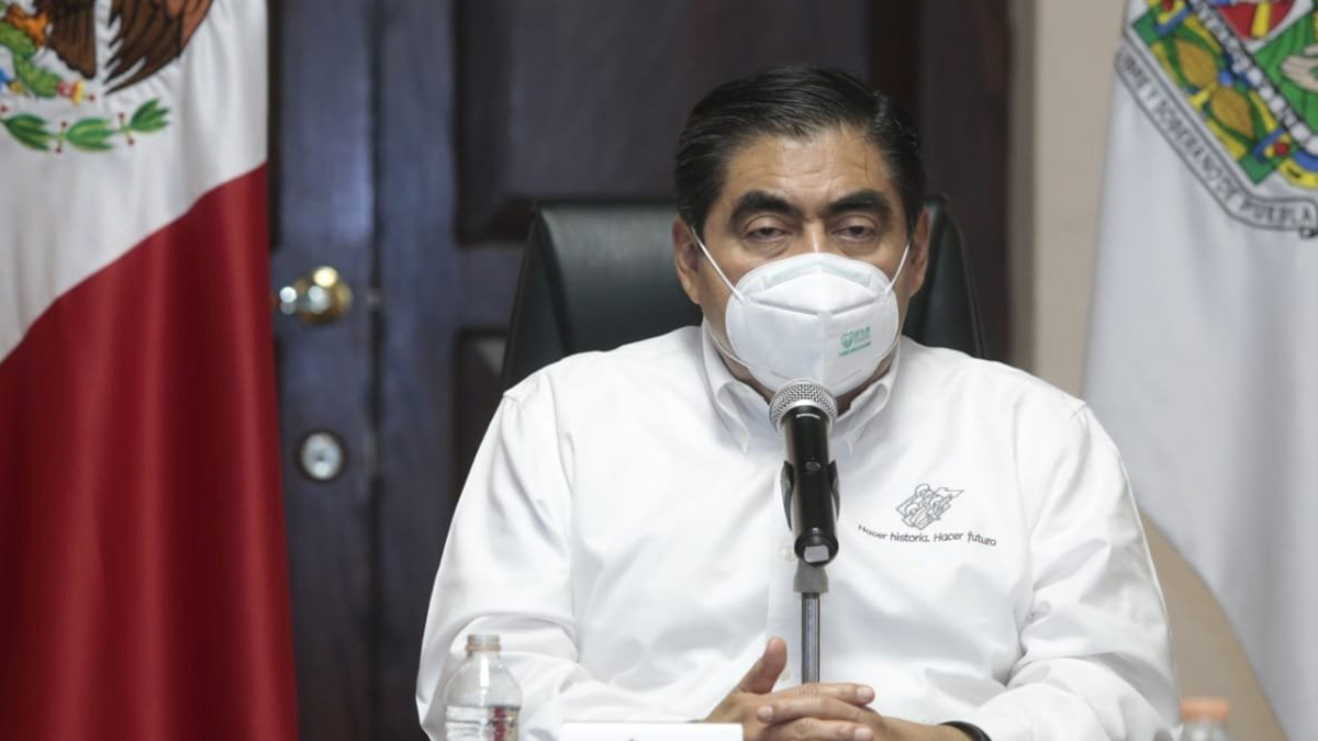 No se ve la curva achatada de la pandemia, denuncia Barbosa