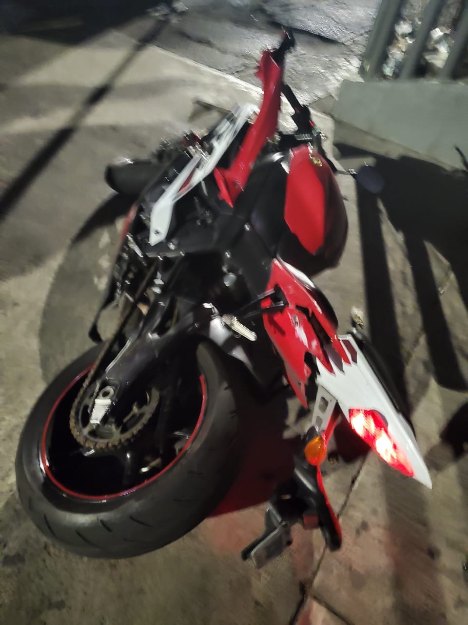 Motociclistas pierden extremidades en choque en la Ciudad de México - motociclista