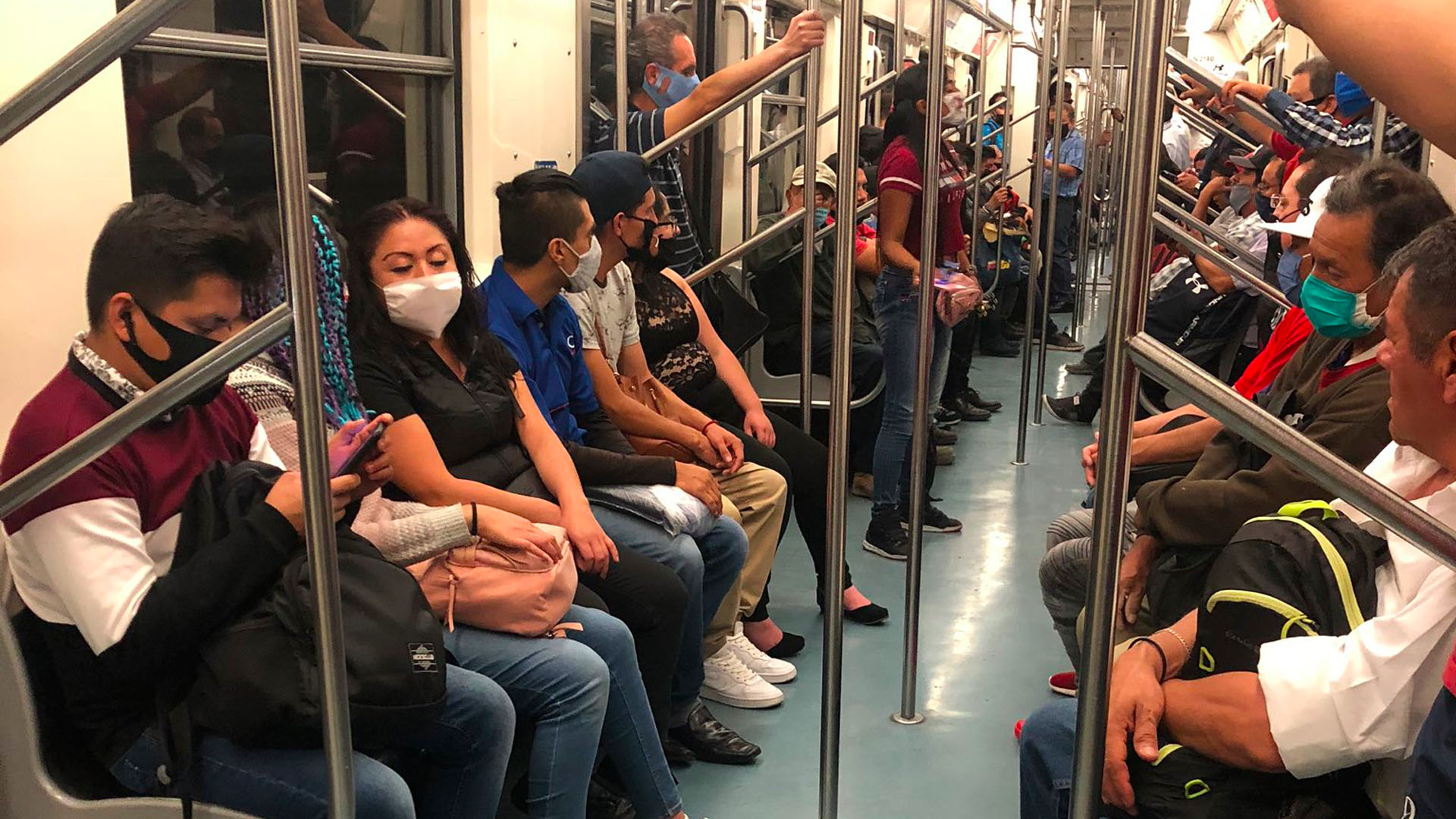 Aumenta movilidad en la Ciudad de México en transición a Semáforo Naranja Aumenta movilidad en la Ciudad de México en transición a Semáforo Naranja