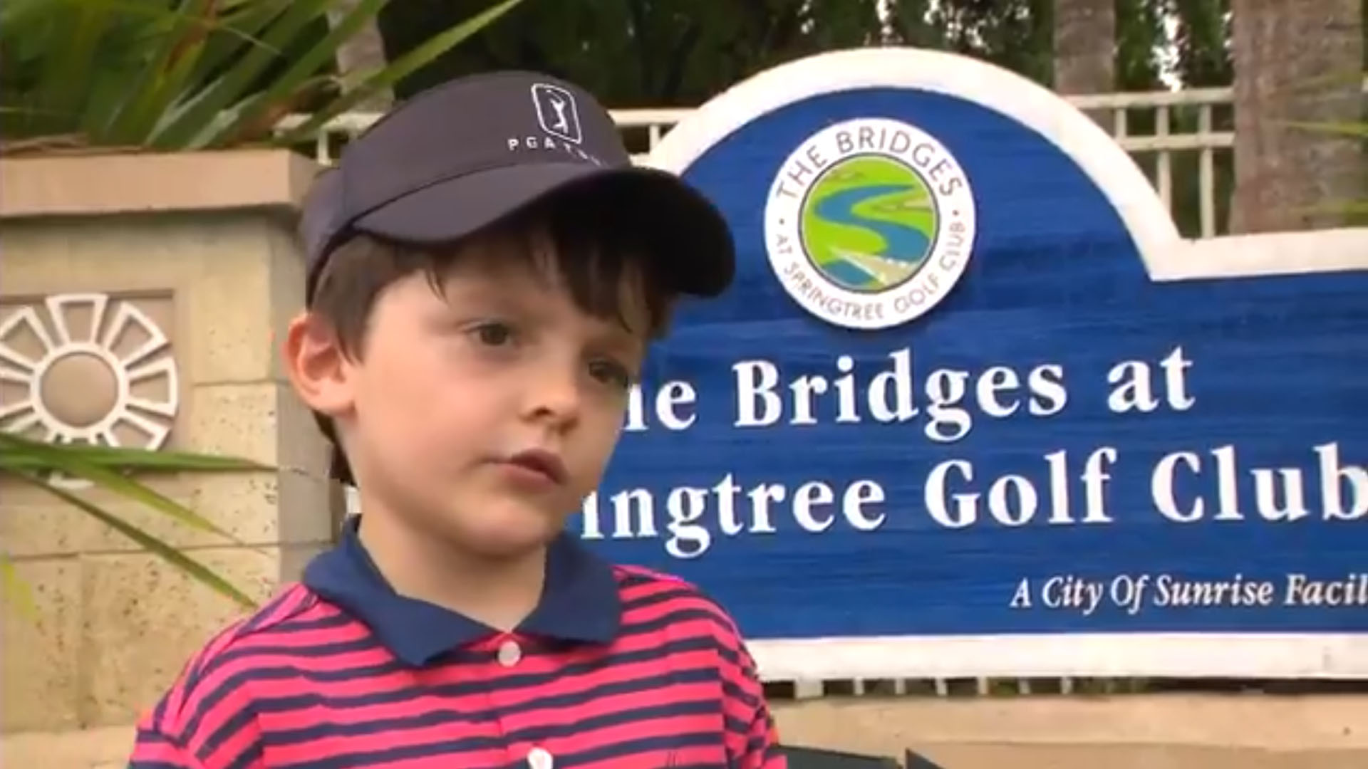 Niño de cinco años de Florida logra un hoyo en uno