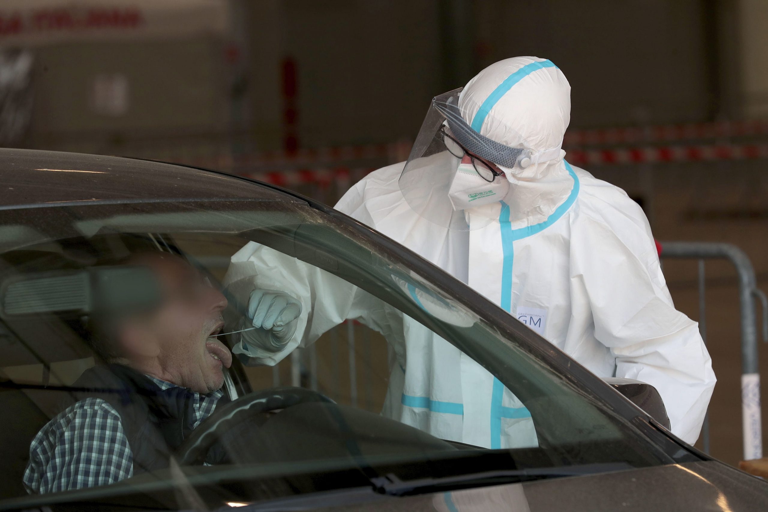 Pandemia de COVID-19 está entrando en nueva fase peligrosa, advierte la OMS