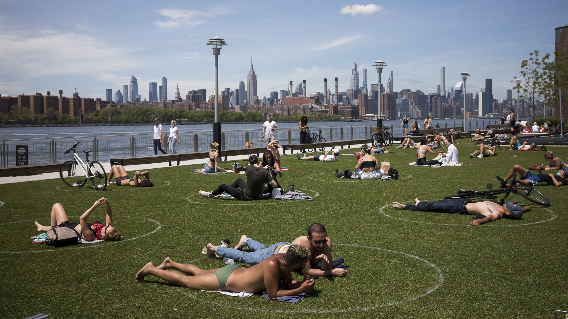 Estados Unidos alcanza los 108 mil decesos por COVID-19