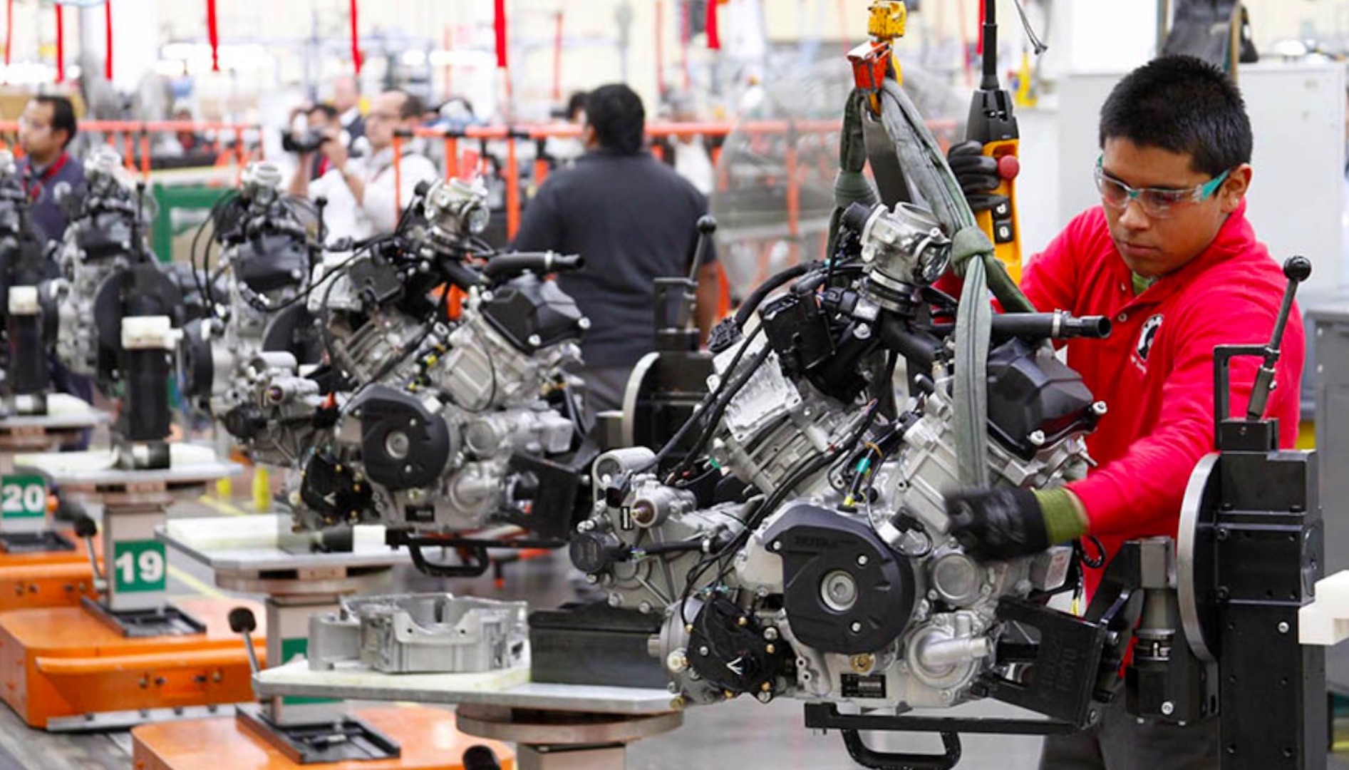 Banxico prevé, por pandemia de COVID-19, mayor desempleo al estimado