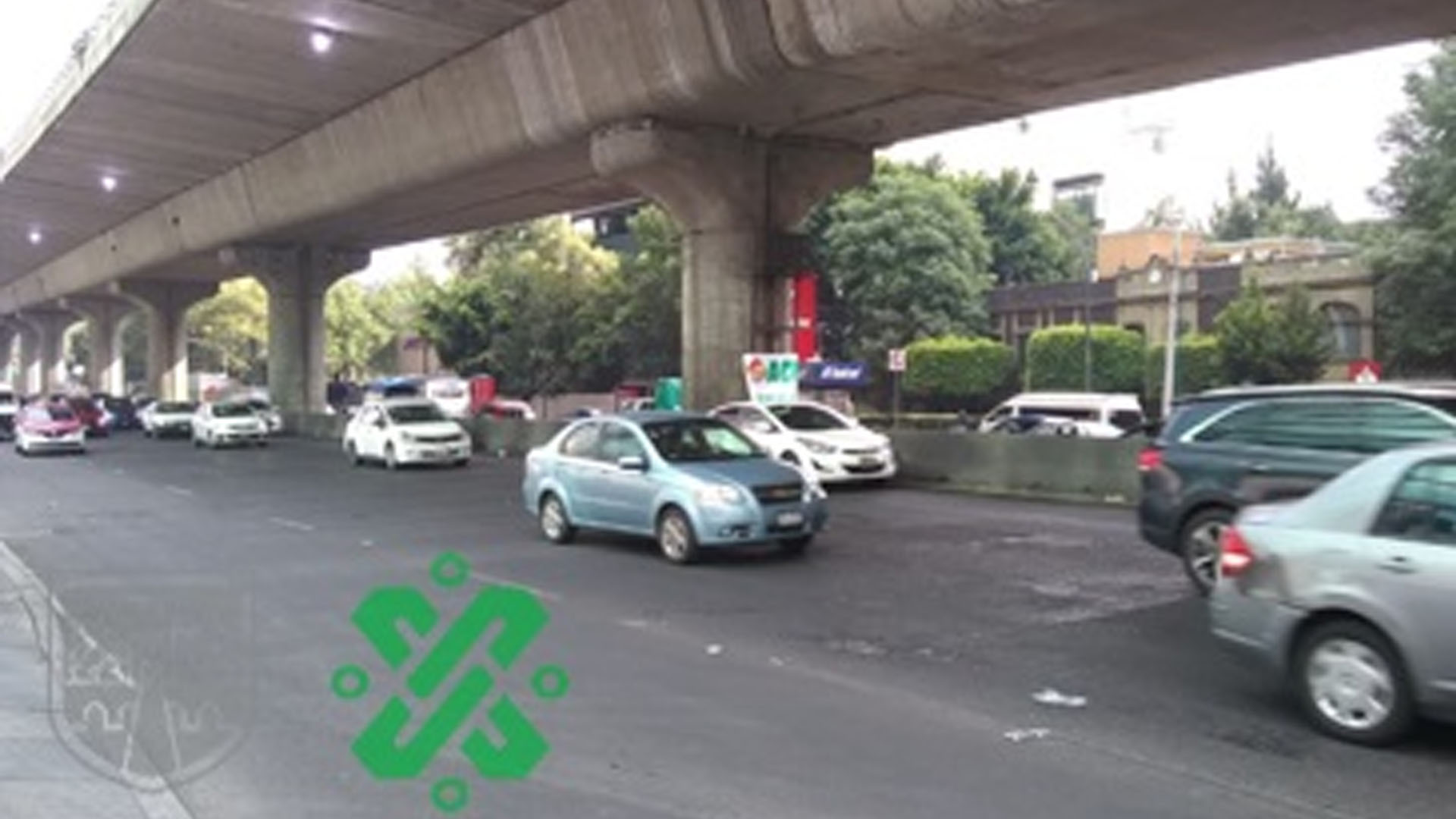 Transportistas del Estado de México retiran bloqueo de Periférico