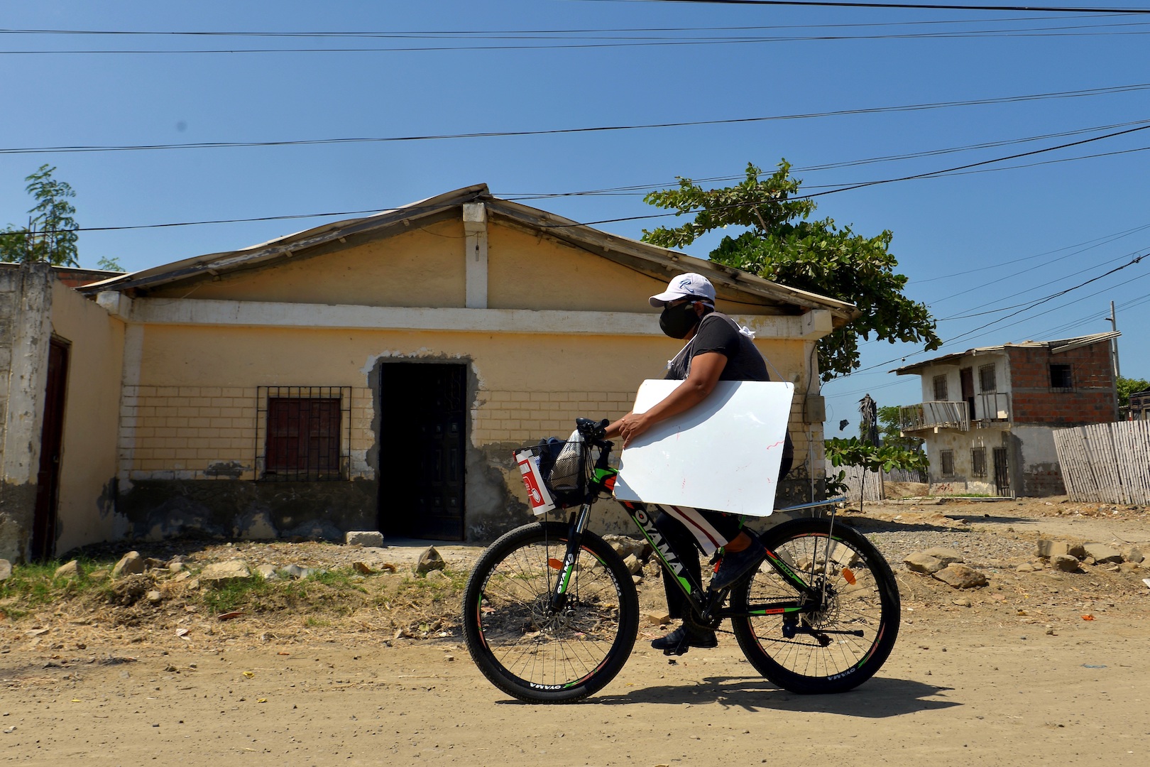 COVID-19 podría terminar con avance contra la pobreza, advierte Ebrard
