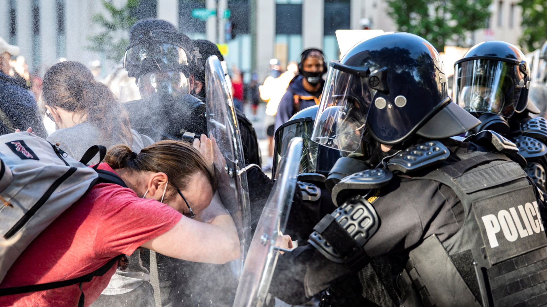 Organizaciones acusan a Trump de represión a manifestantes