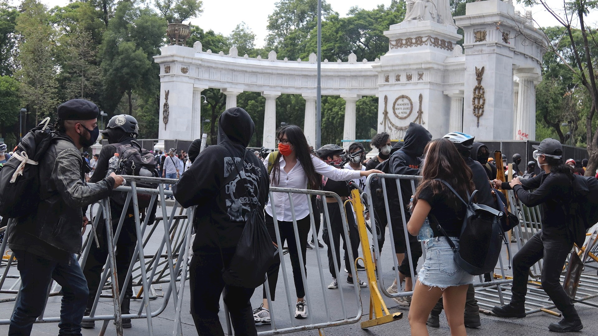 Otra jornada de protestas y actos vandálicos en Ciudad de México - protestas-ciudad-de-mexico-violencia-policial