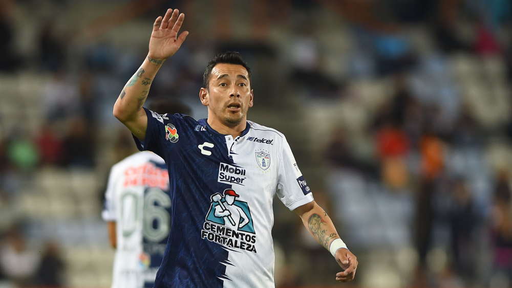 Rubens Sambueza anuncia su salida del Pachuca