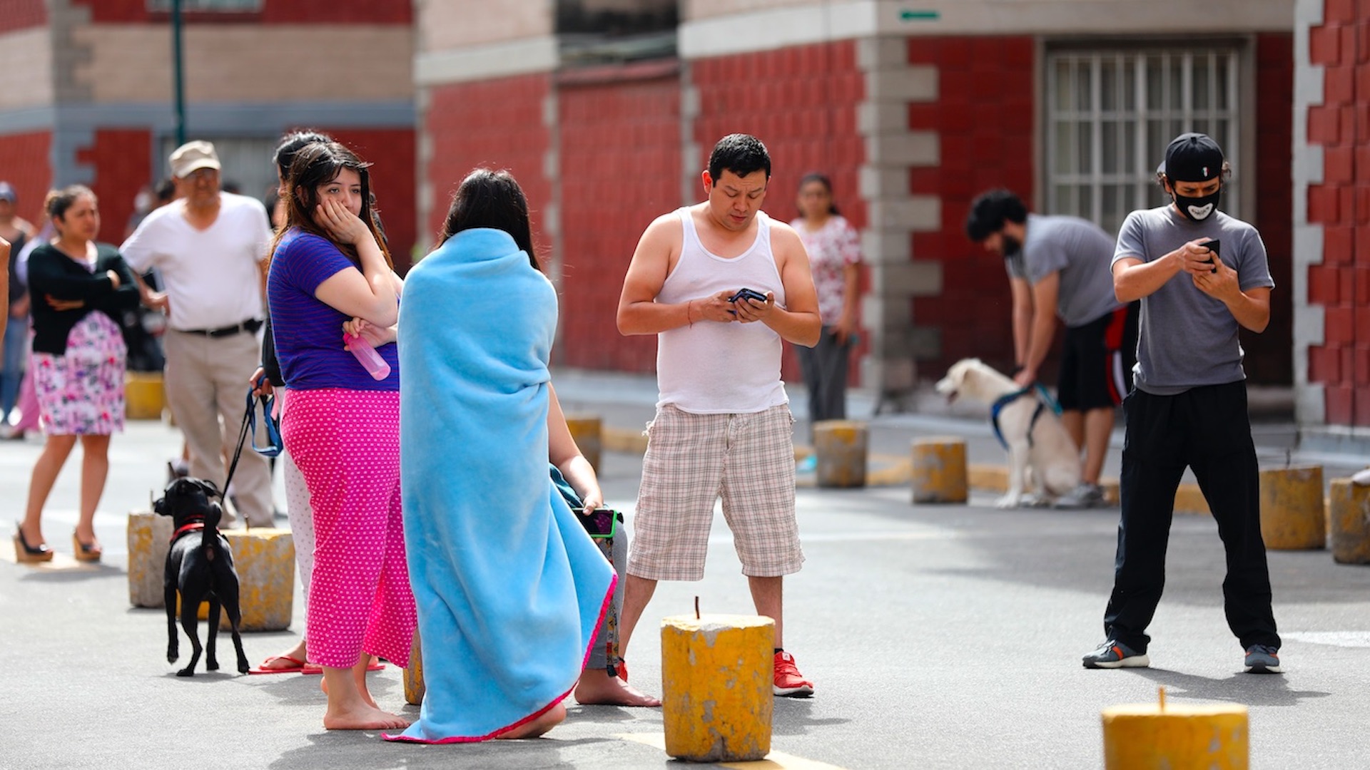 Dos lesionados en CDMX por sismo magnitud 7.5; funcionaron el 97.5 por ciento de altavoces Dos lesionados en CDMX por sismo magnitud 7.5; funcionaron el 97.5 por ciento de altavoces