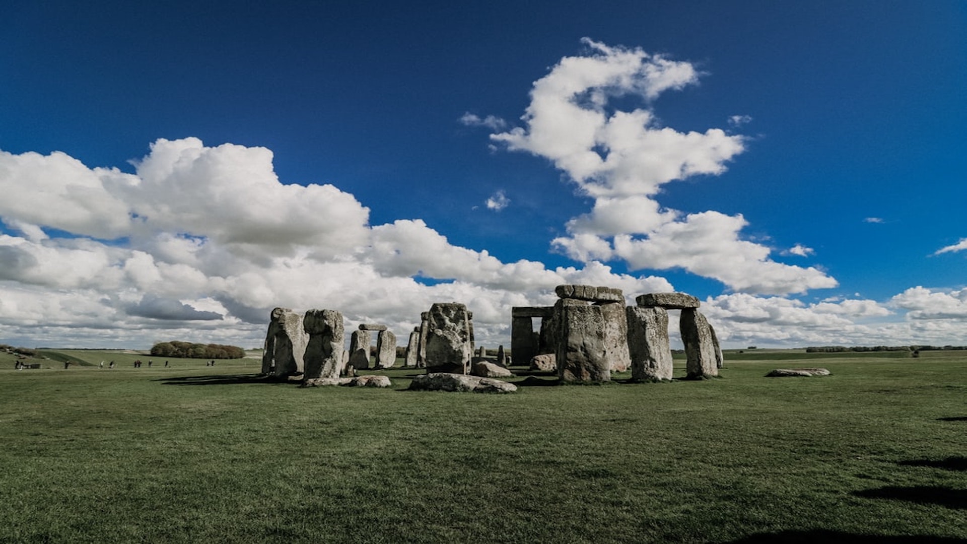 Arqueólogos descubren estructura prehistórica cerca de Stonehenge