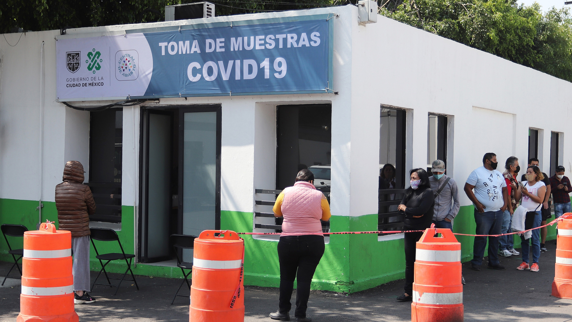Central de Abasto de la Ciudad de México abre módulo para detectar COVID-19 - toma-de-muestras-de-covid-19-en-la-central-de-abasto-de-la-cdmx