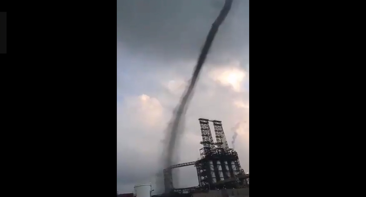 #Video Se forma ‘torbellino negro’ en Ciudad Madero, Tamaulipas #Video Se forma ‘torbellino negro’ en Ciudad Madero, Tamaulipas