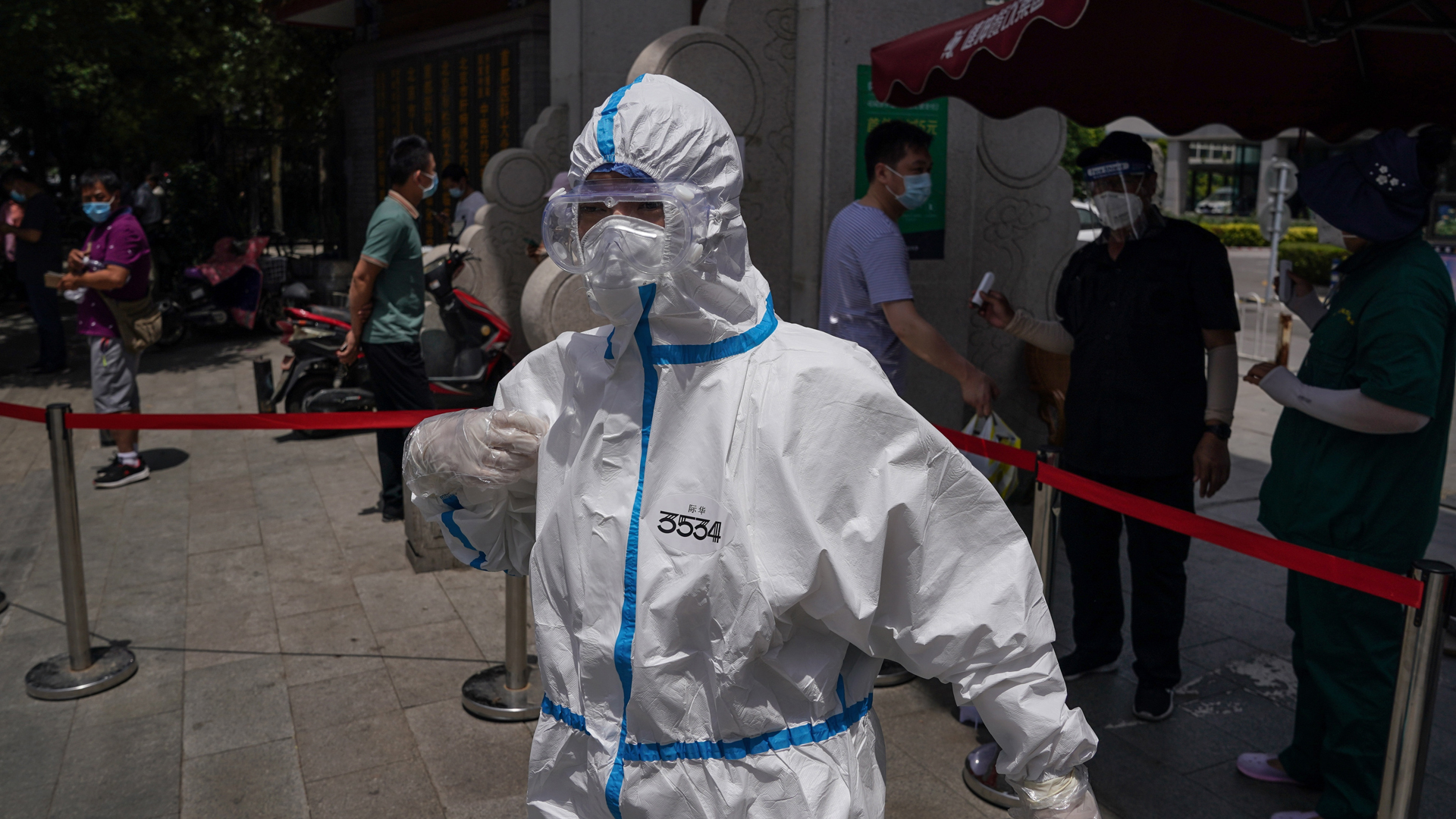 Beijing reporta 21 nuevos casos de COVID-19 tras brote