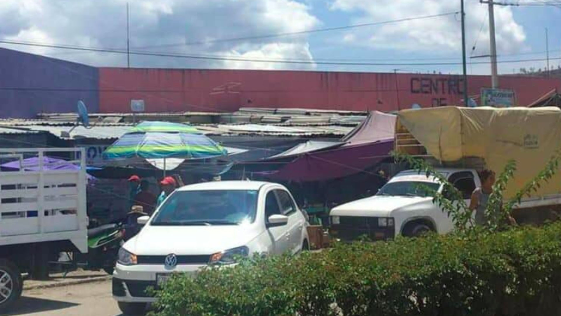 Investigan triple homicidio en mercado de Chilapa, Guerrero