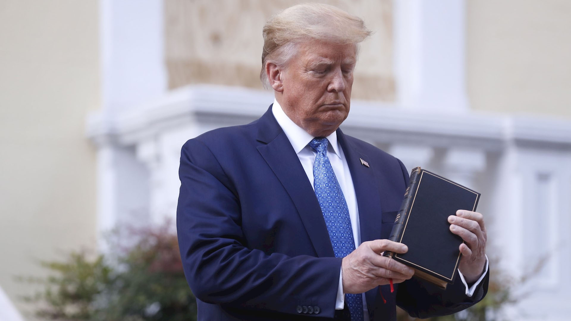 Jefe del Estado Mayor lamenta haber acompañado a Trump para foto en iglesia - trump-disturbios