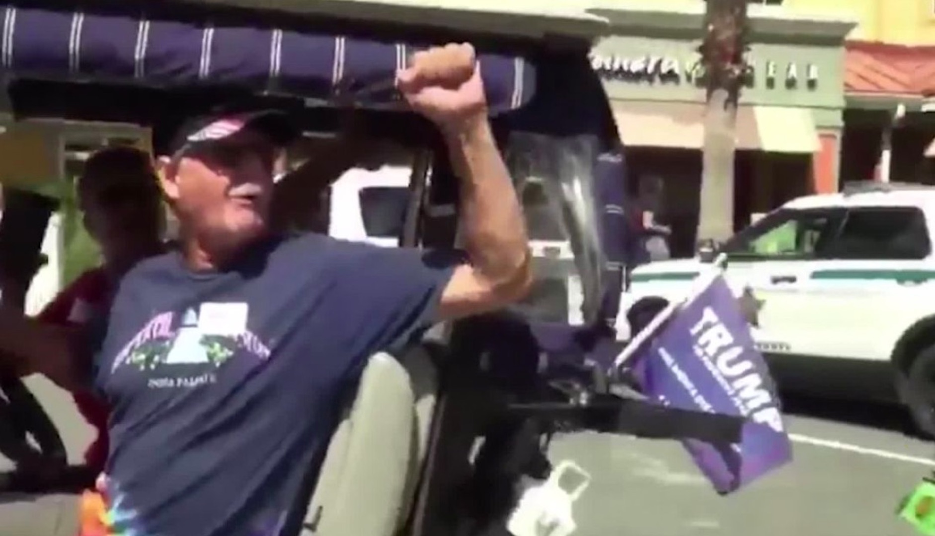 Donald Trump borra video en el que sus seguidores gritan “white power”