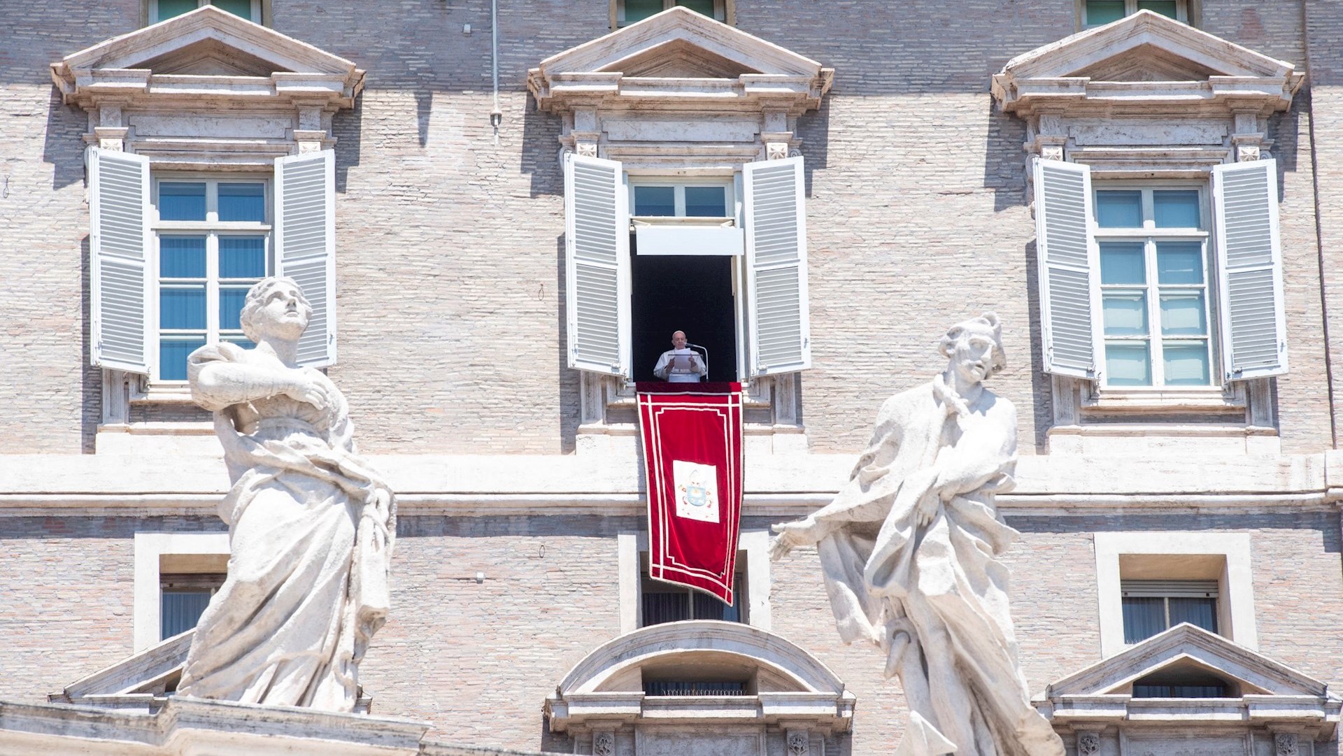 Vaticano publica ley para control y transparencia de contratos públicos