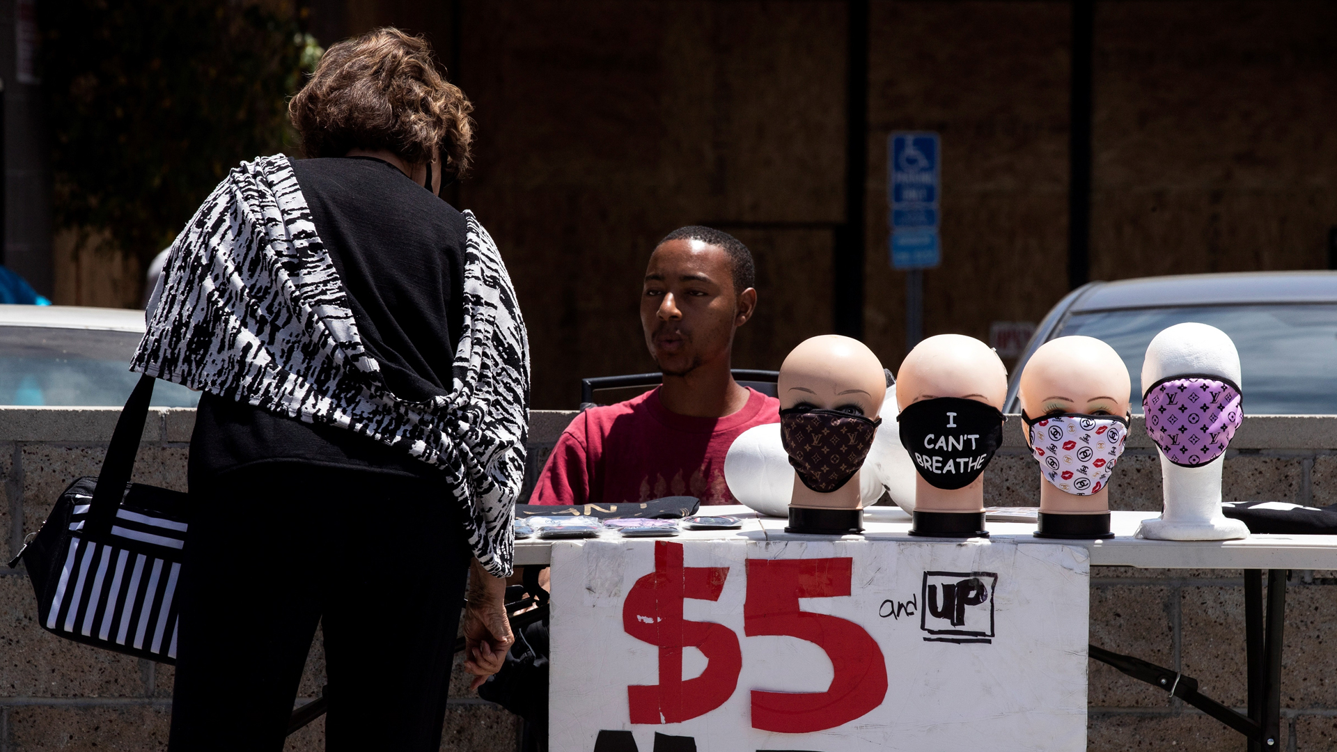 Estados Unidos se acerca a los 118 mil muertos por COVID-19