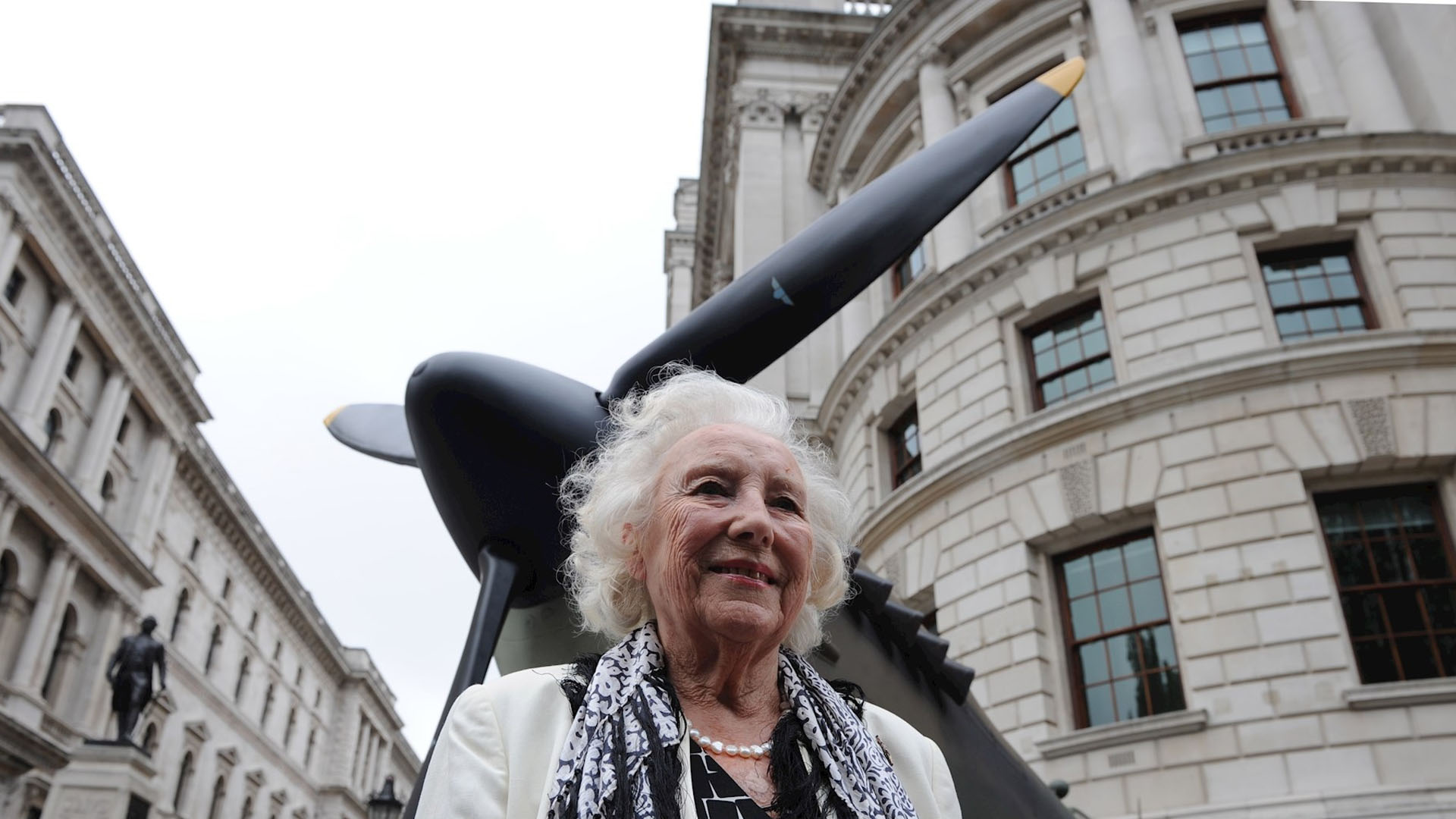 Murió a los 103 años la cantante Vera Lynn Murió a los 103 años la cantante Vera Lynn