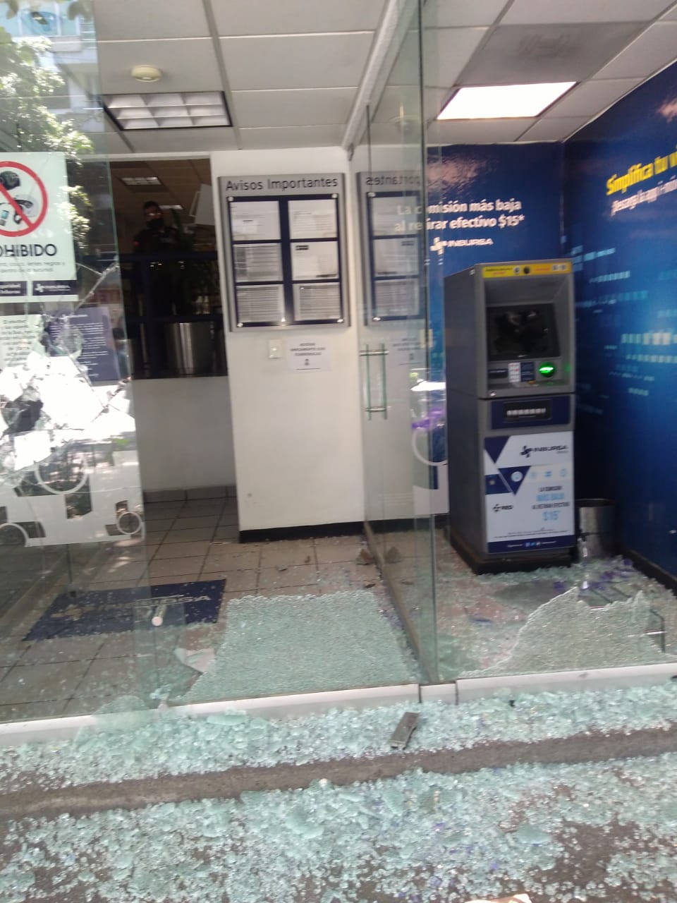 #Fotos Encapuchados vandalizan y agreden impunemente en Reforma - whatsapp-image-2020-06-05-at-30218-pm