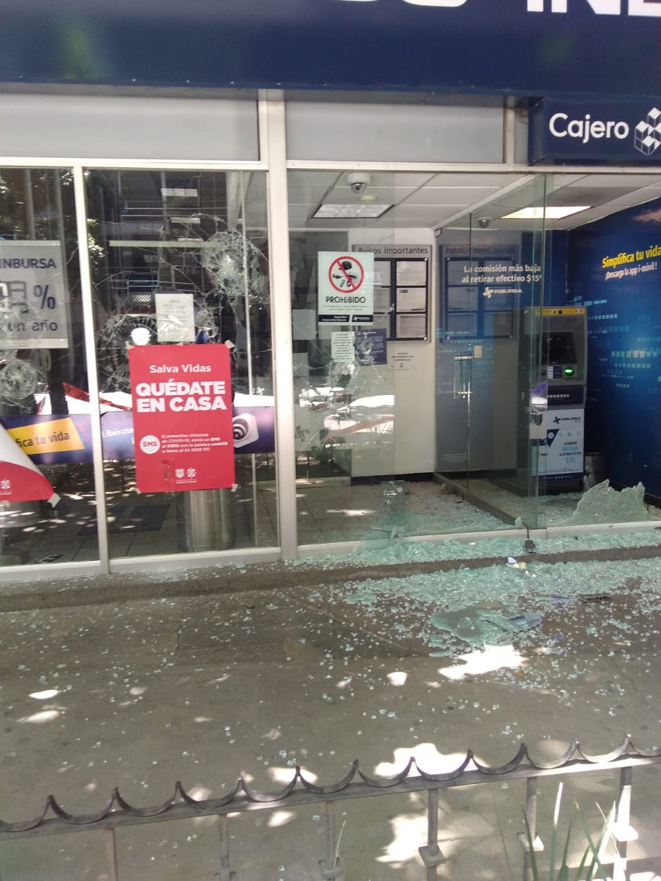 #Fotos Encapuchados vandalizan y agreden impunemente en Reforma - whatsapp-image-2020-06-05-at-32004-pm-4