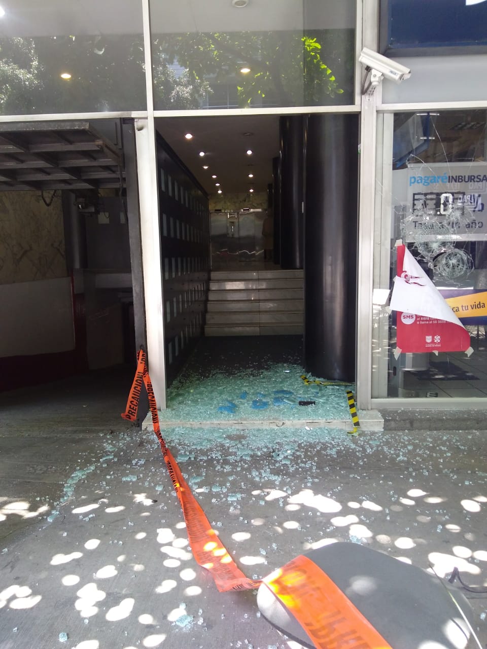 #Fotos Encapuchados vandalizan y agreden impunemente en Reforma - whatsapp-image-2020-06-05-at-32004-pm-5