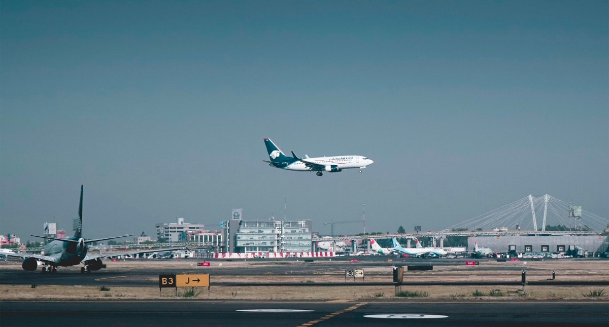 Garantiza Aeroméxico protocolos de salud en sus vuelos