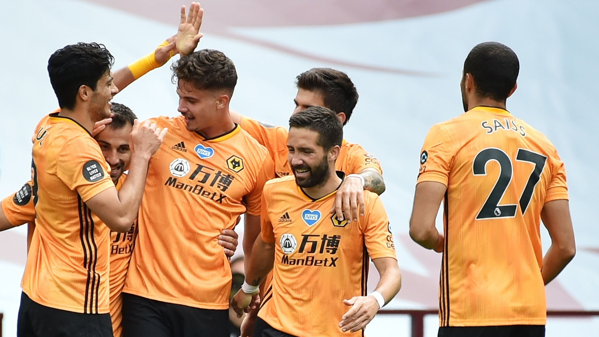 Wolverhampton de Raúl Jiménez se mete a puestos europeos tras vencer al Aston Villa