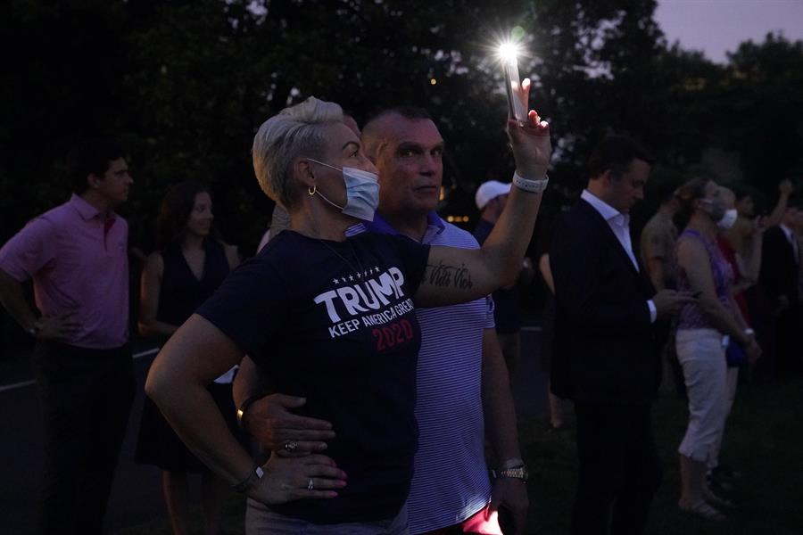 #Fotos EE.UU. celebra su independencia en medio de la pandemia y la división política - 085eadef541c90e09049c493208b3ac3ead9c165w