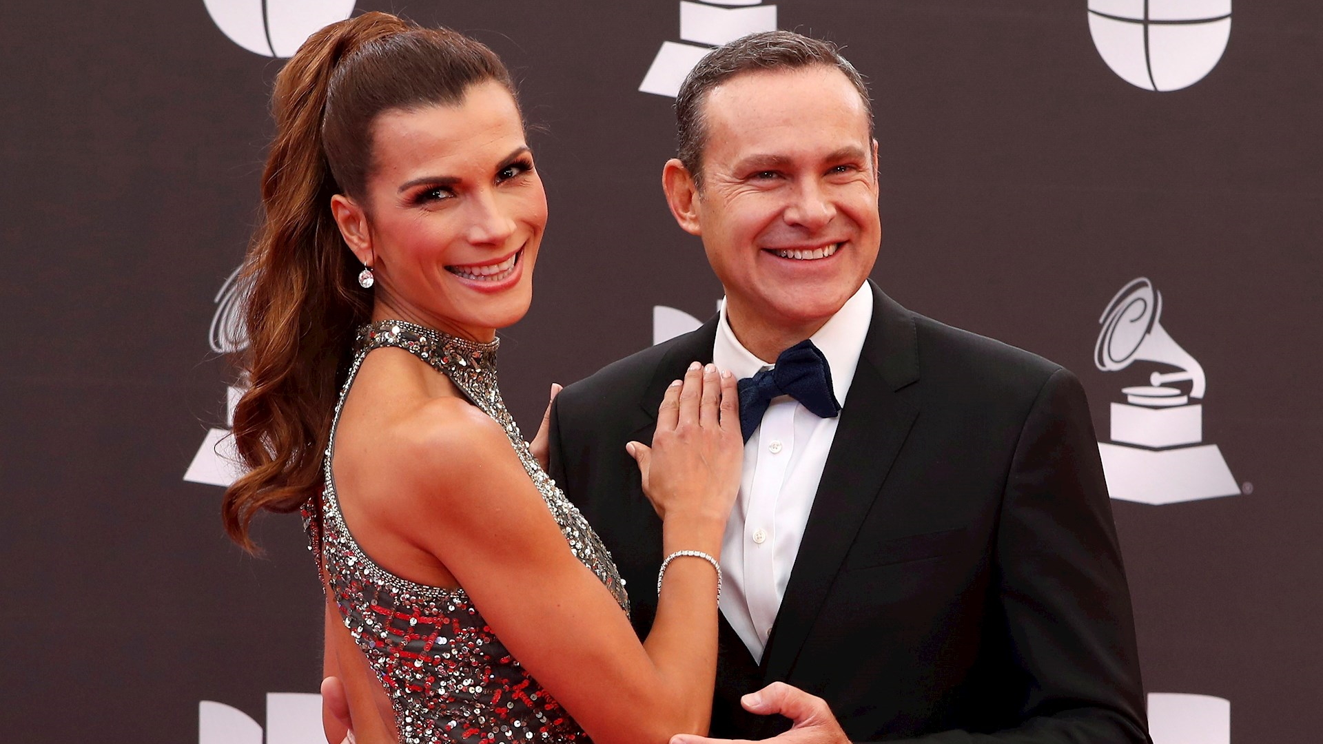 Alan Tacher y su esposa dan positivo a COVID-19