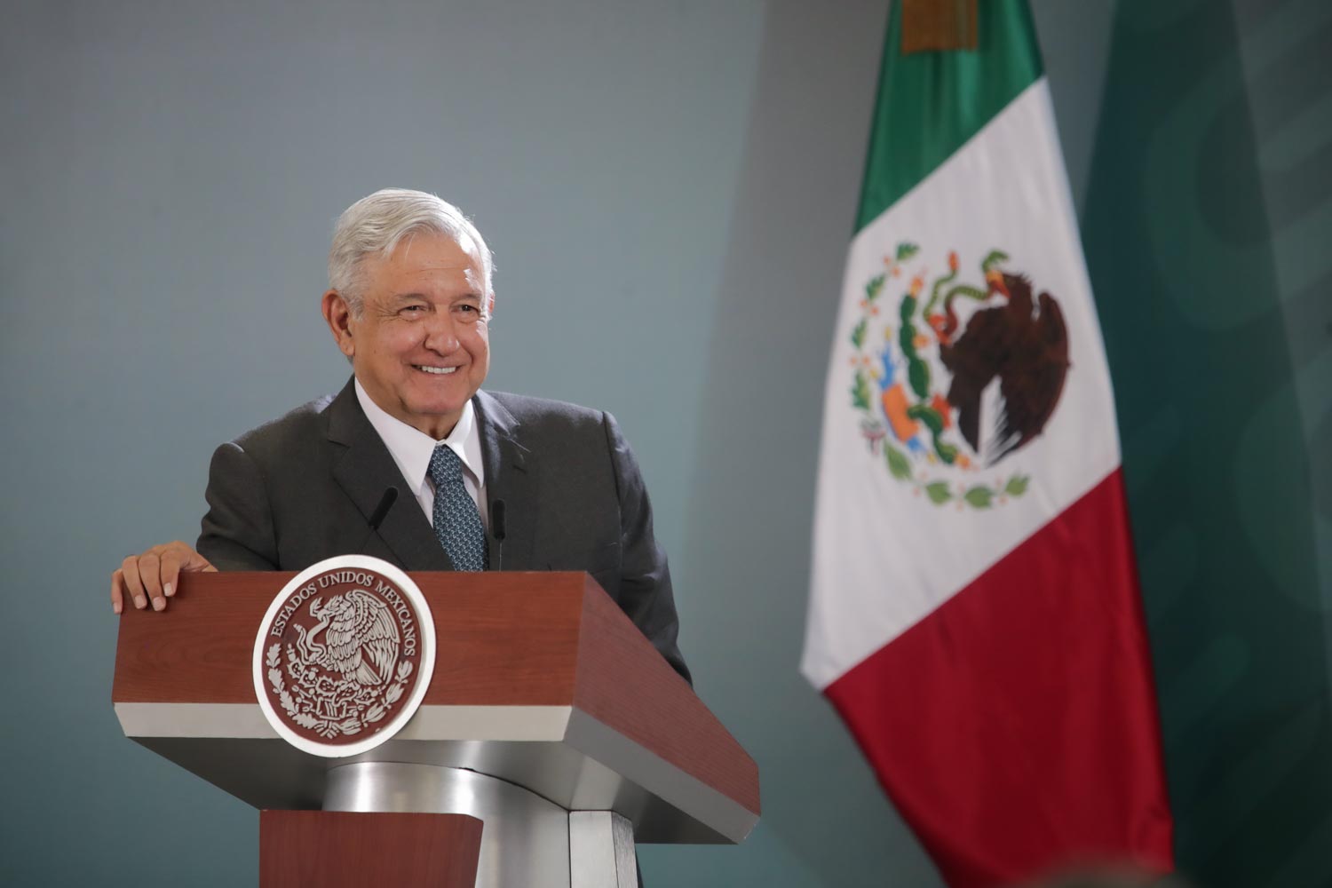 “Si me involucran, ejerceré mi derecho de réplica”, responde AMLO a intelectuales; conferencia (16-07-2020)