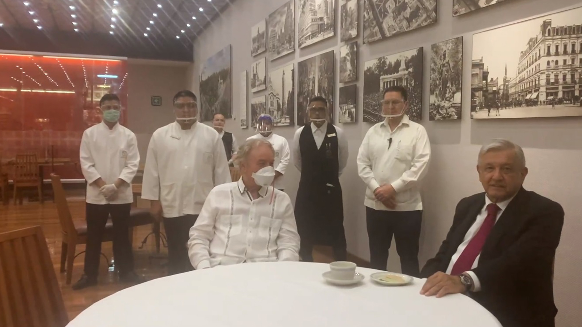 #Video AMLO visita ‘El Cardenal’; agradece a empresarios que han actuado con solidaridad durante pandemia