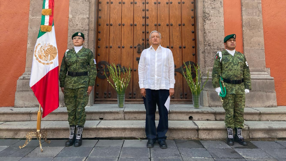 AMLO señala que tiene familiares muertos y enfermos por COVID-19