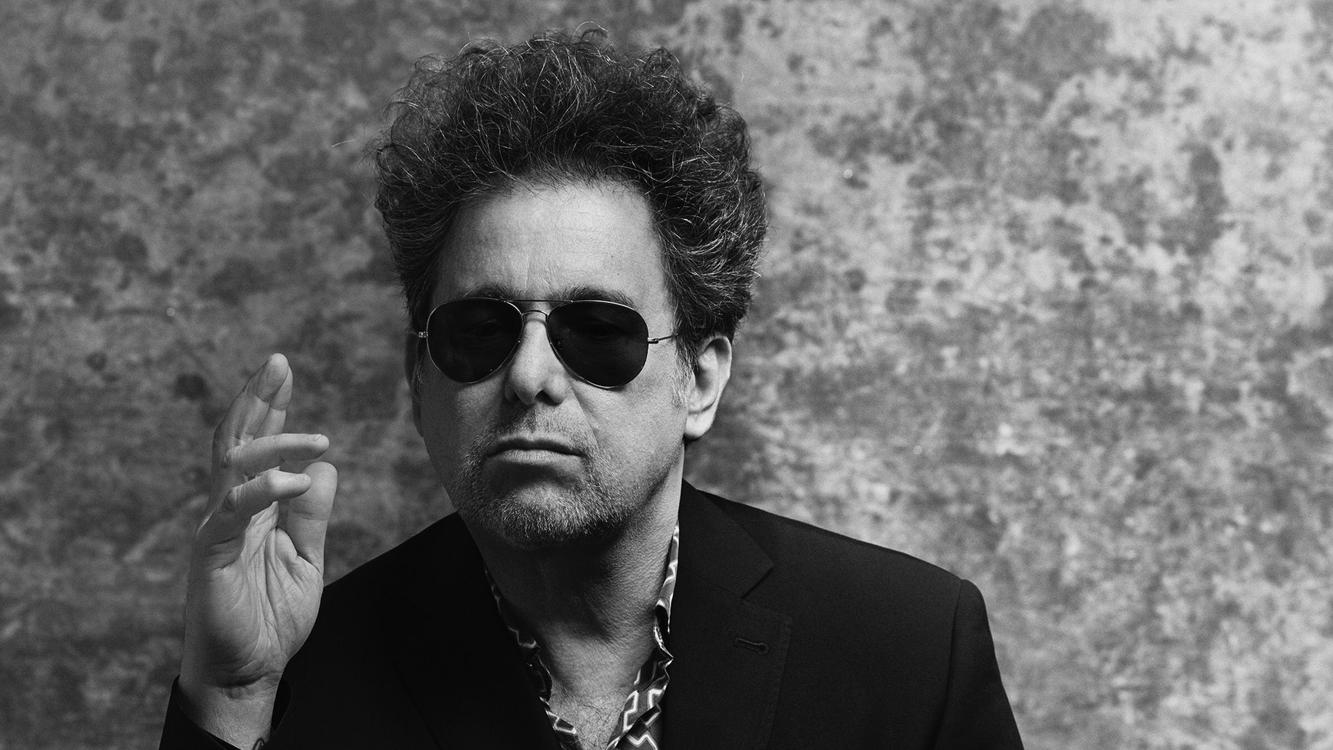 Queen es el grupo más inflado de la historia, asevera Andrés Calamaro