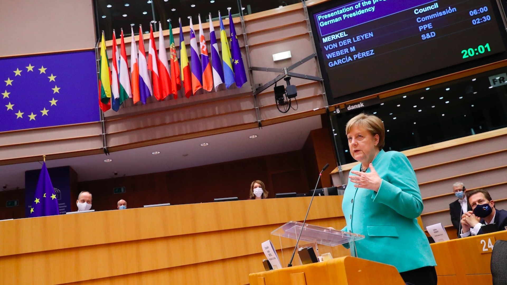 “COVID-19 está mostrando los límites del populismo que niega los hechos”, asegura Angela Merkel