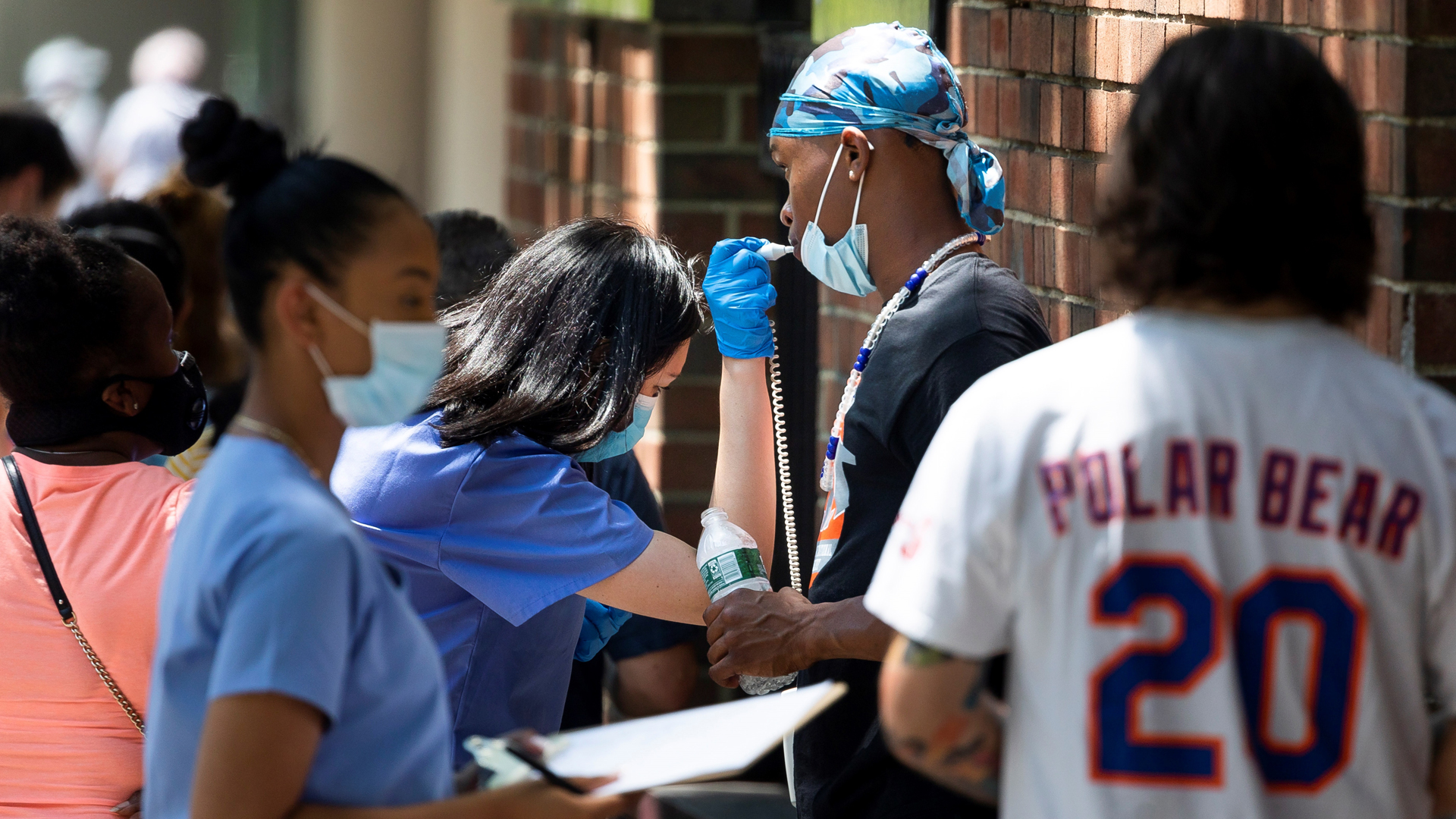 Ómicron será la variante predominante en EE.UU. en próximas semanas