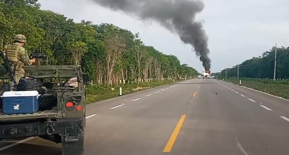 Asegura Sedena millonario cargamento de cocaína en Quintana Roo, vinculado con aeronave asegurada