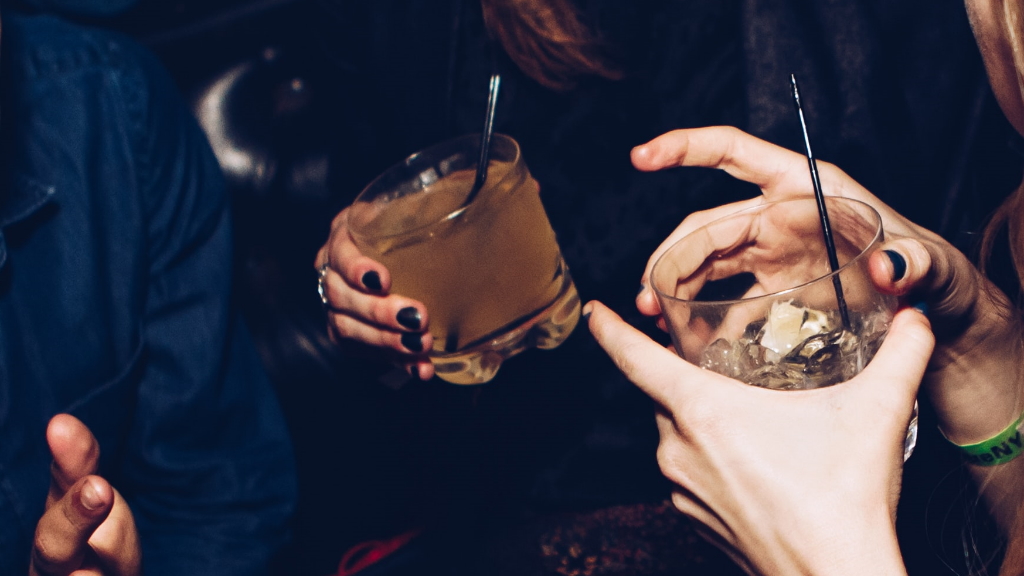 Ordenan en Aguascalientes cierre de antros y bares ante aumento de contagios de COVID-19